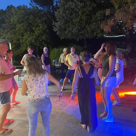 Les Arbousiers Village Hotel Provencal La Roquebrussanne Zewnętrze zdjęcie