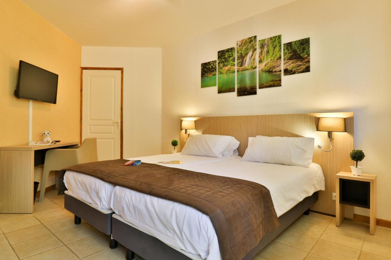 Les Arbousiers Village Hotel Provencal La Roquebrussanne Zewnętrze zdjęcie
