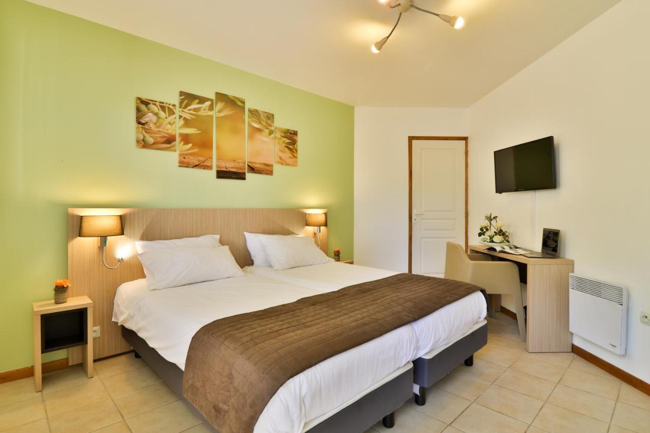 Les Arbousiers Village Hotel Provencal La Roquebrussanne Zewnętrze zdjęcie