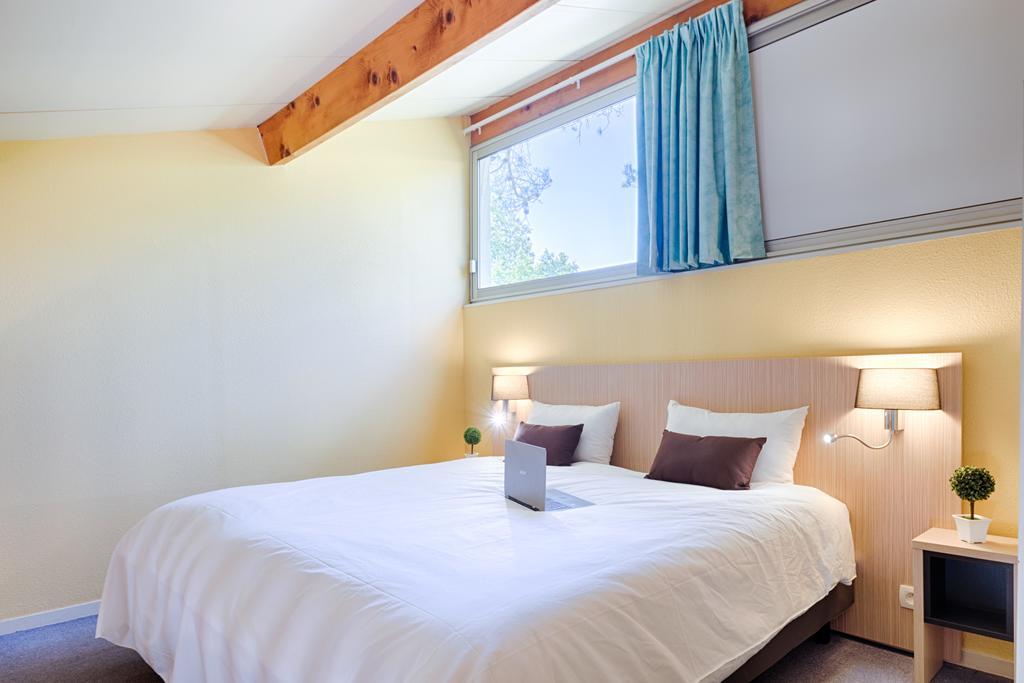 Les Arbousiers Village Hotel Provencal La Roquebrussanne Zewnętrze zdjęcie