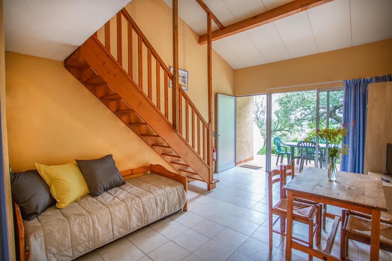 Les Arbousiers Village Hotel Provencal La Roquebrussanne Zewnętrze zdjęcie
