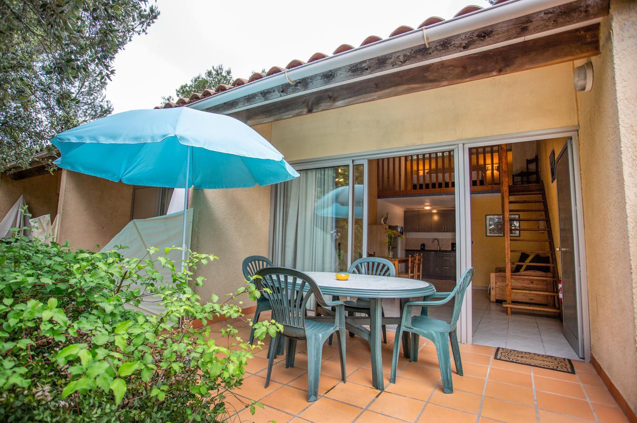 Les Arbousiers Village Hotel Provencal La Roquebrussanne Zewnętrze zdjęcie